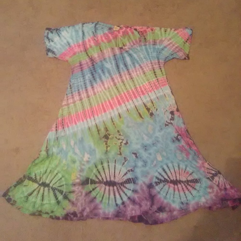Ty-Dye Dress size  16" waist  32" long.